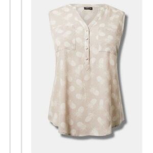 Torrid Tan Cream Sleeveless Mandarin Collar Blouse